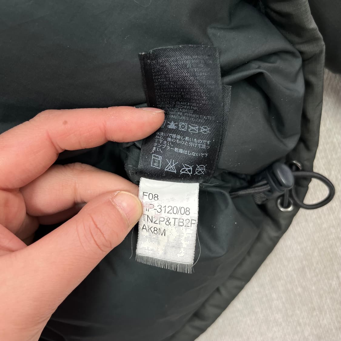 95 노스페이스 눕시 700 1996 챠콜 카키 패딩 상품이미지8