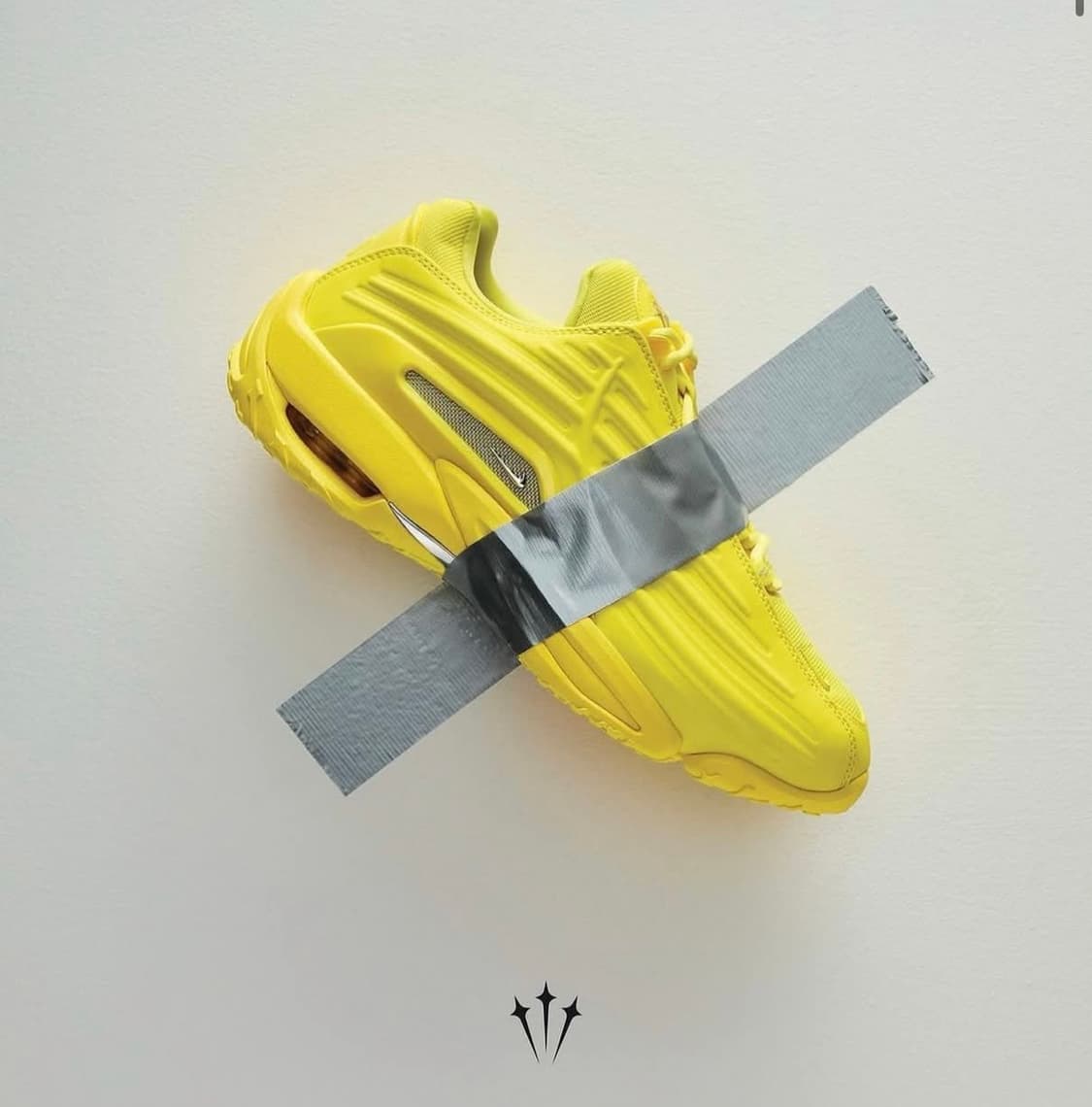 Nike Hot Step 2 Drake NOCTA Opti Yellow 상품이미지1