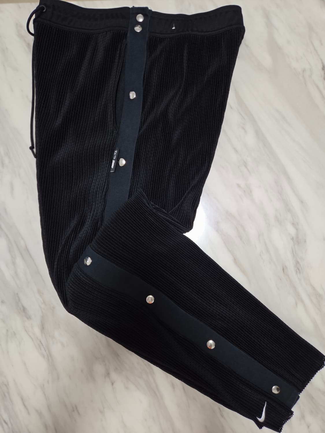 나이키 서카 티어어웨이 팬츠 상품이미지3