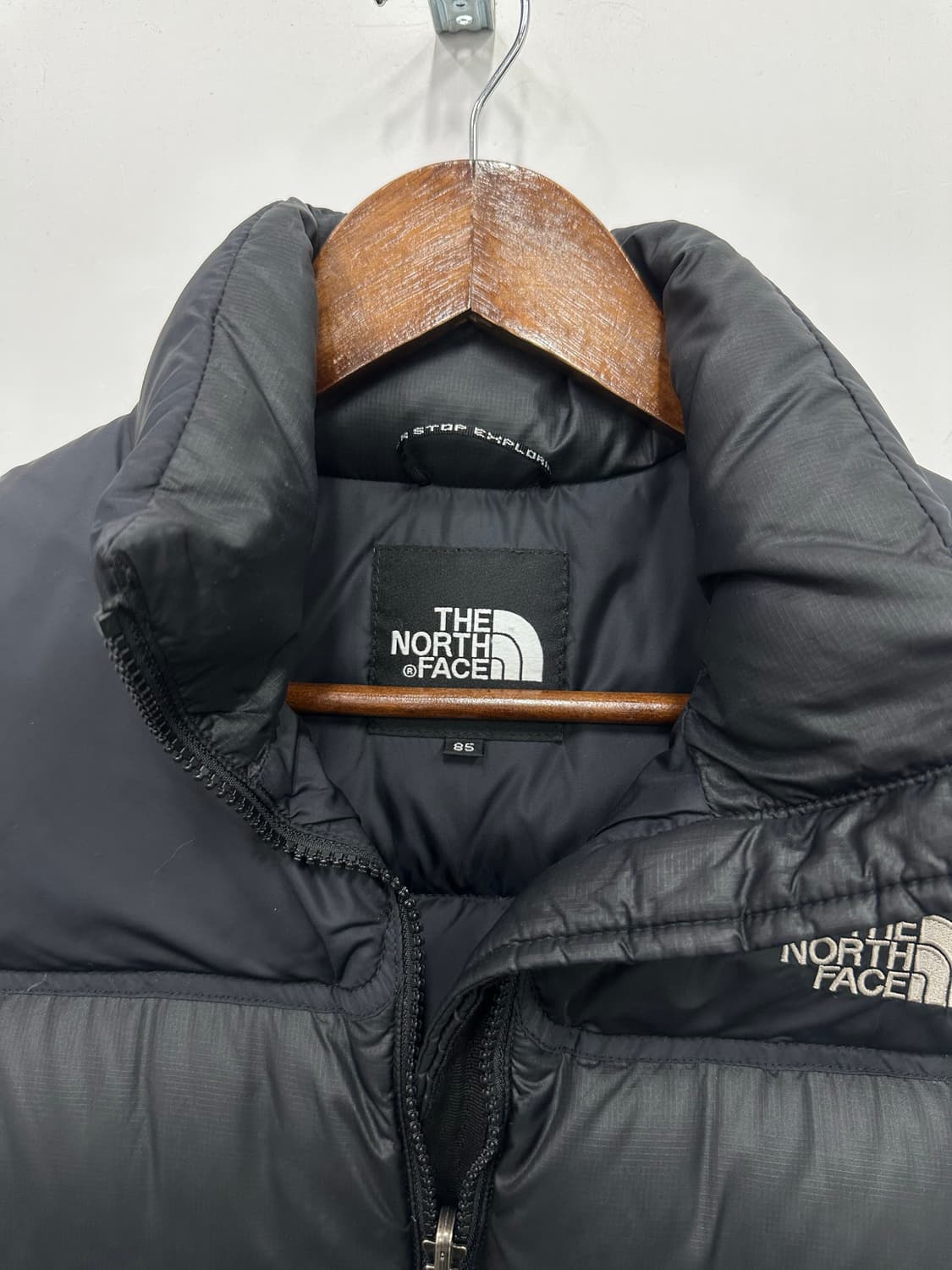 노스페이스 블랙 조끼패딩  상품이미지2