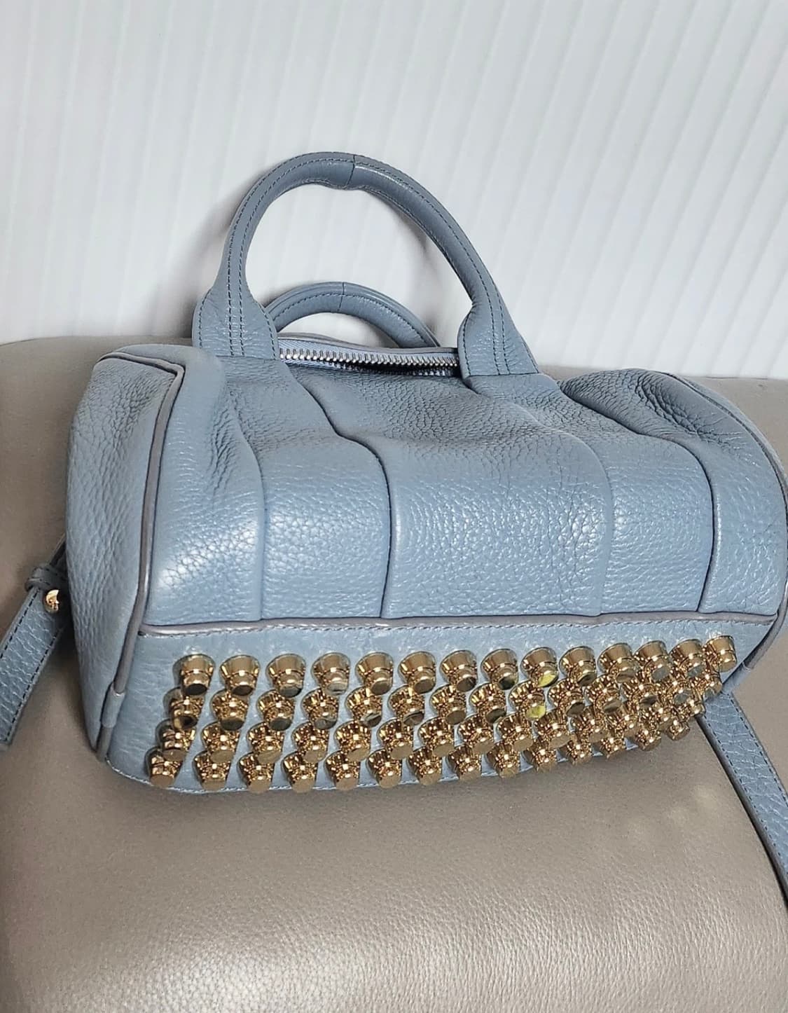 알렉산더왕 로키백 총알백 스터드 가방 상품이미지1