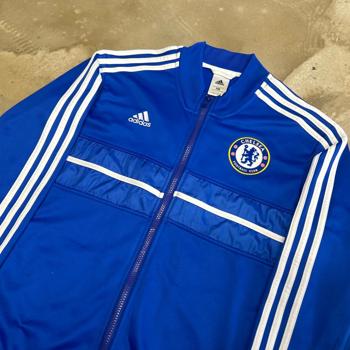 100 아디다스 첼시 블루 트랙탑 상품이미지1
