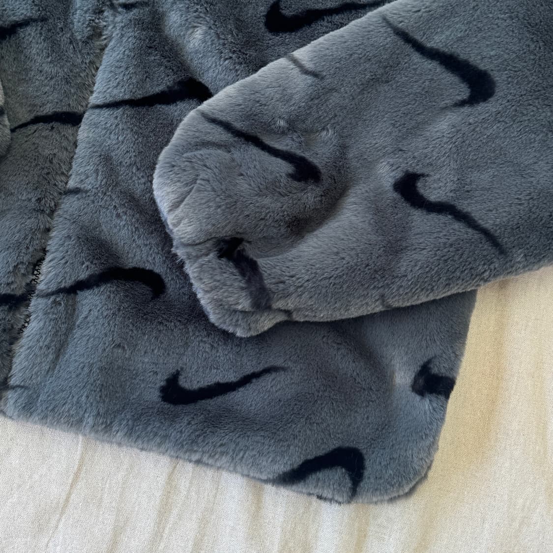 나이키 차콜 퍼자켓 XL  상품이미지3