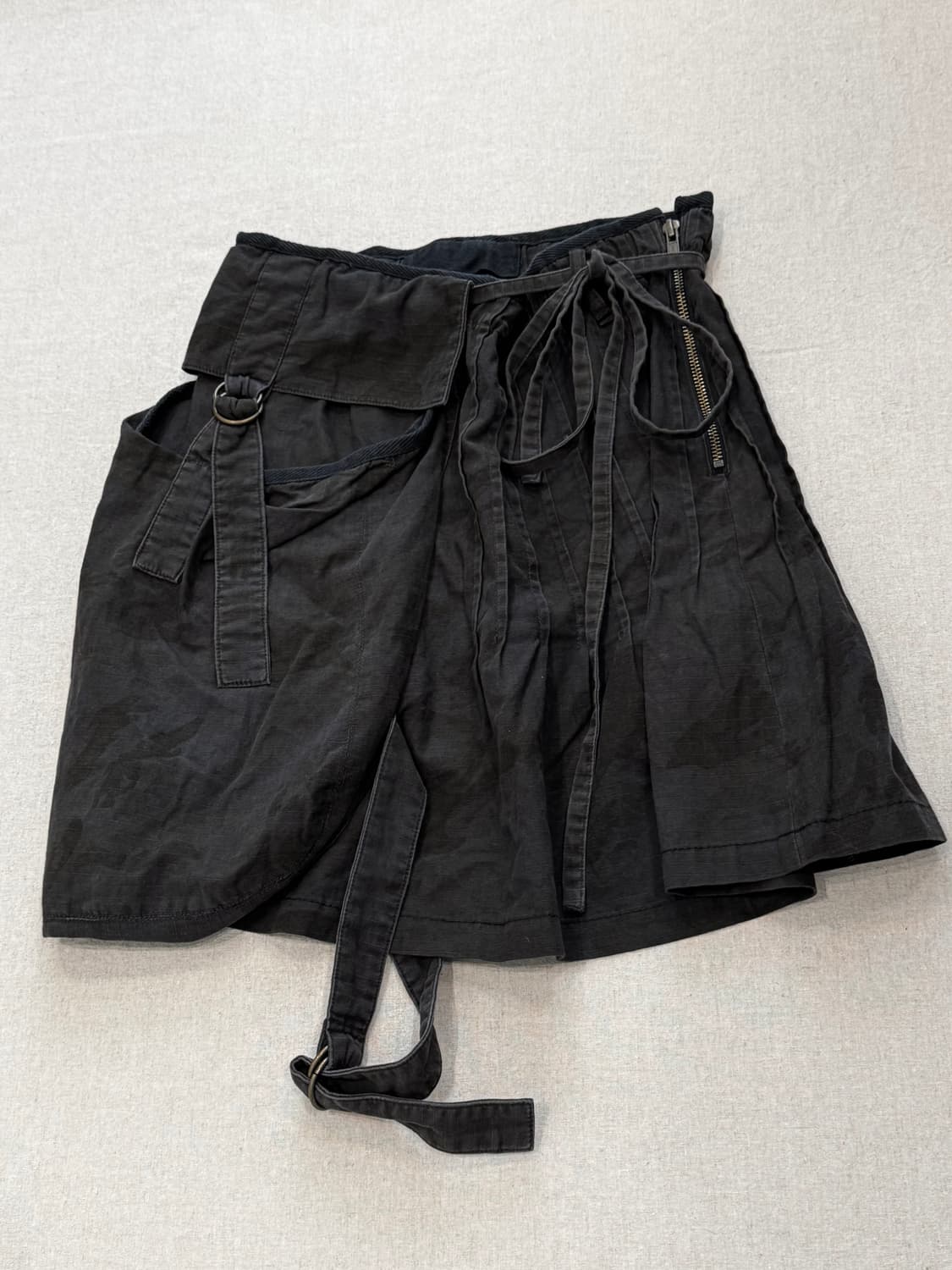 Gomme 비대칭 카고 스트랩 카모 스커트 상품이미지3