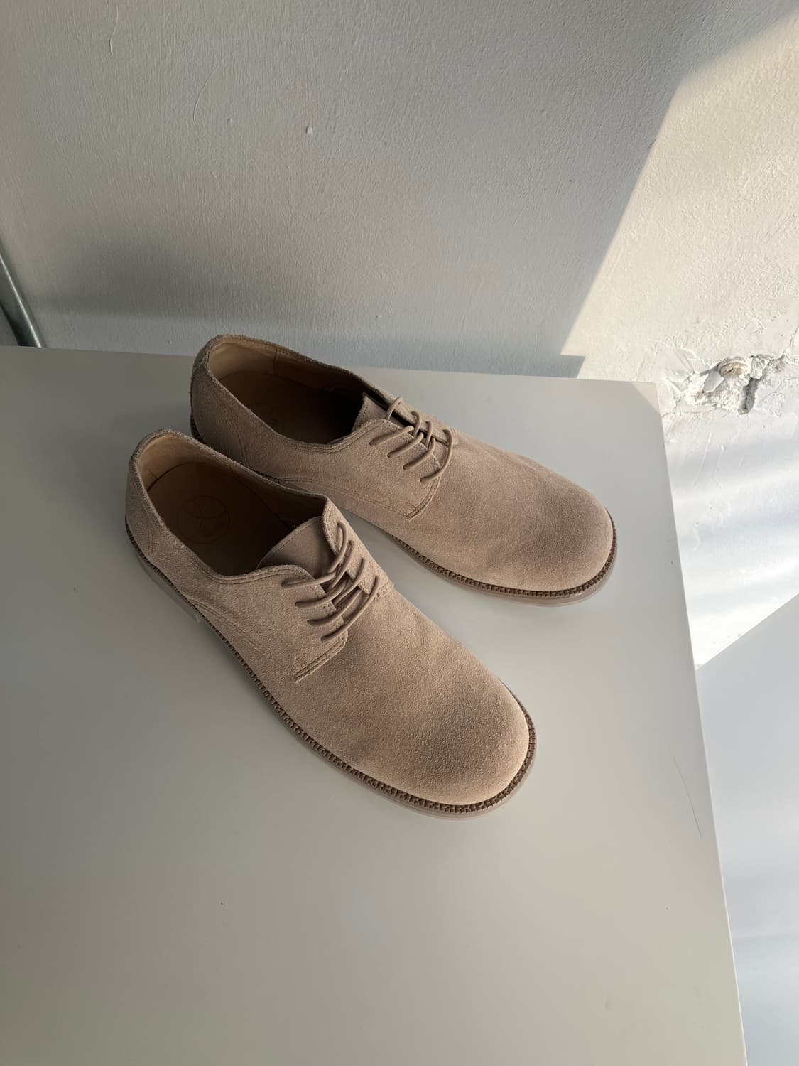 야세 카우하이드 더비 베이지 상품이미지3