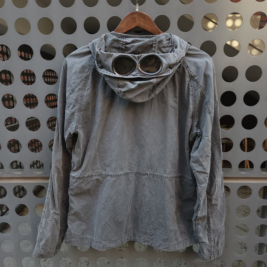 [95] C.P Company  고글 후드 자켓 상품이미지4