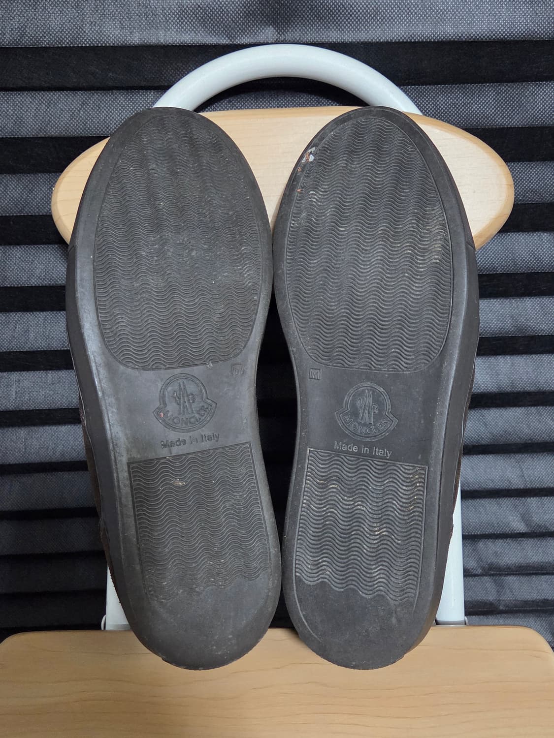 (정품) [몽클레어] 스웨이드 가죽 스니커즈 판매합니다. 상품이미지6