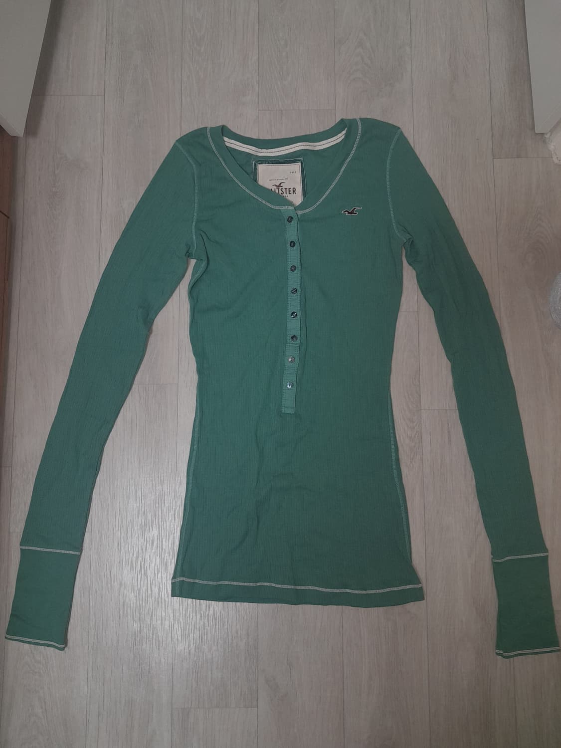 Hollister 홀리스터 Henley 헨리넥 상품이미지1