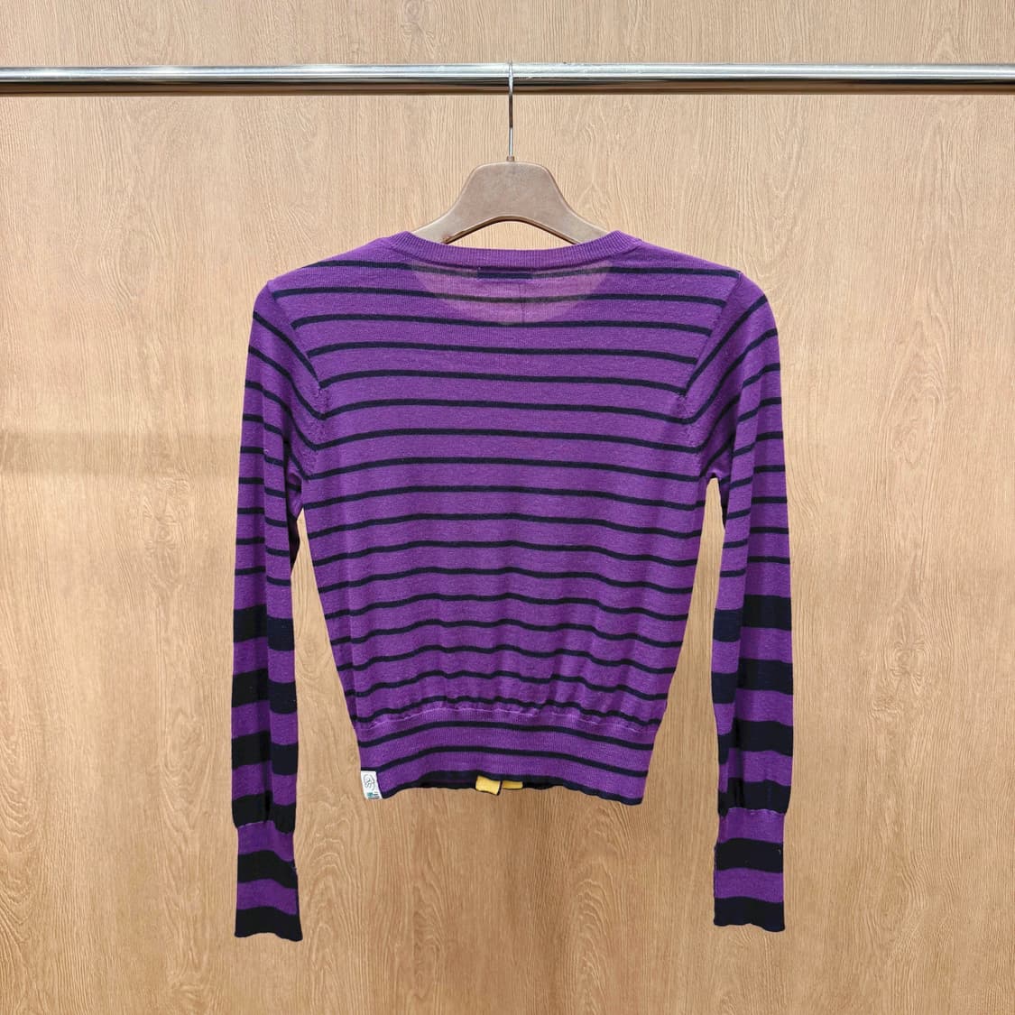 폴스미스 긴팔 라운드넥 니트 가디건 스트라이프 디테일 퍼플 상품이미지3