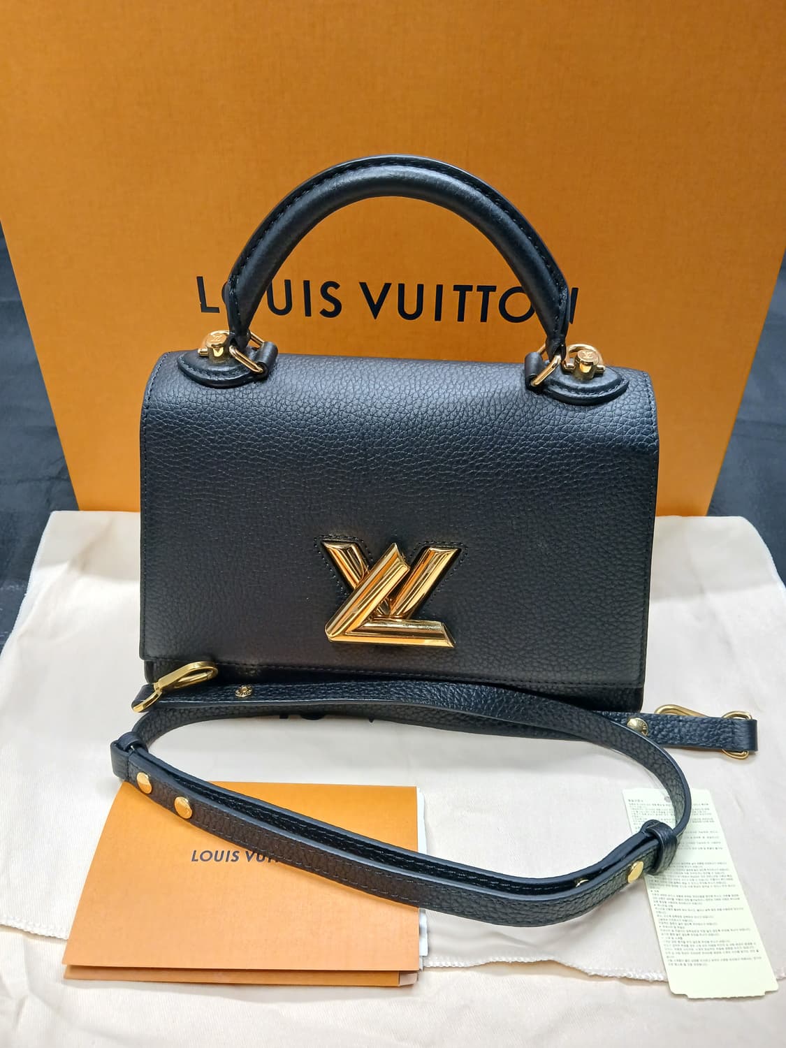 루이비통 트위스트PM 탑핸들백 M57093 상품이미지1