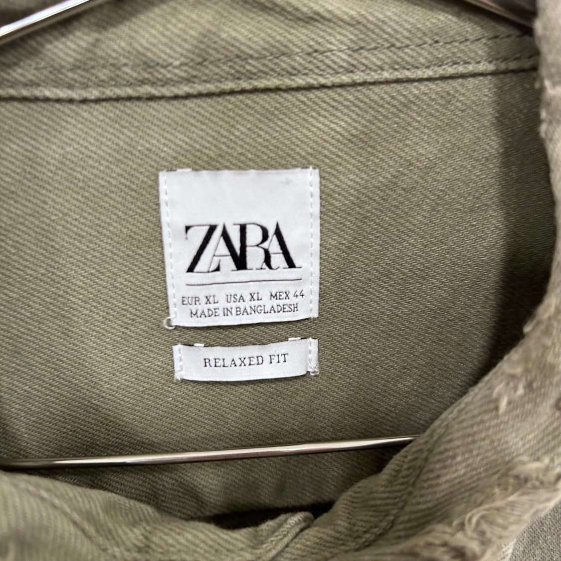 자라 릴렉스핏 데미지 스냅버튼 코튼 자켓 상품이미지3