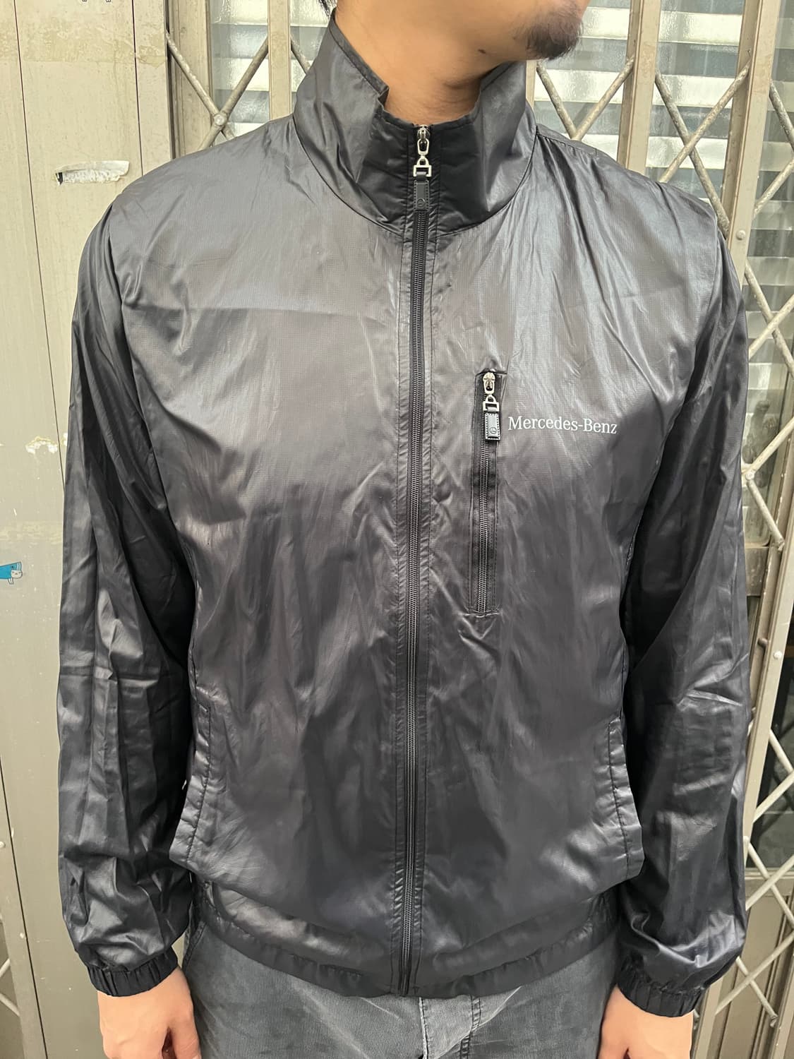 Mercedes-Benz 블랙 라이트 자켓 상품이미지2