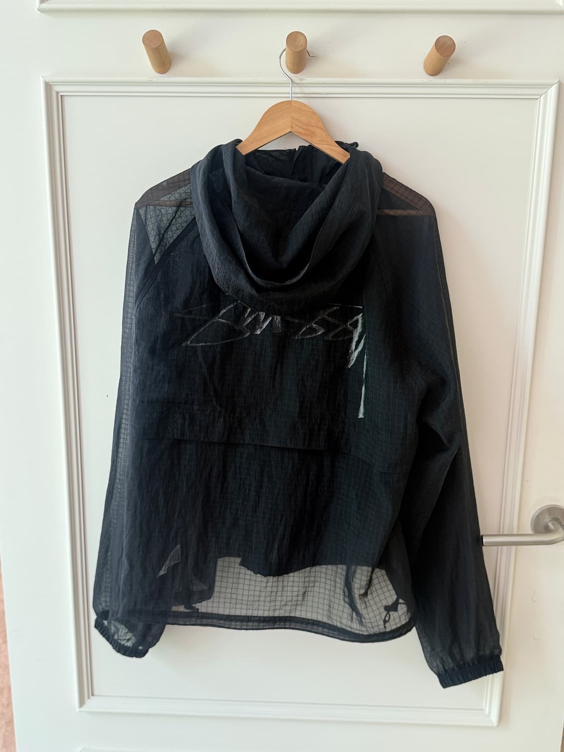 스투시(Stussy) 비치 쉘 트랜스패런트 립스탑 블랙 재킷 상품이미지2