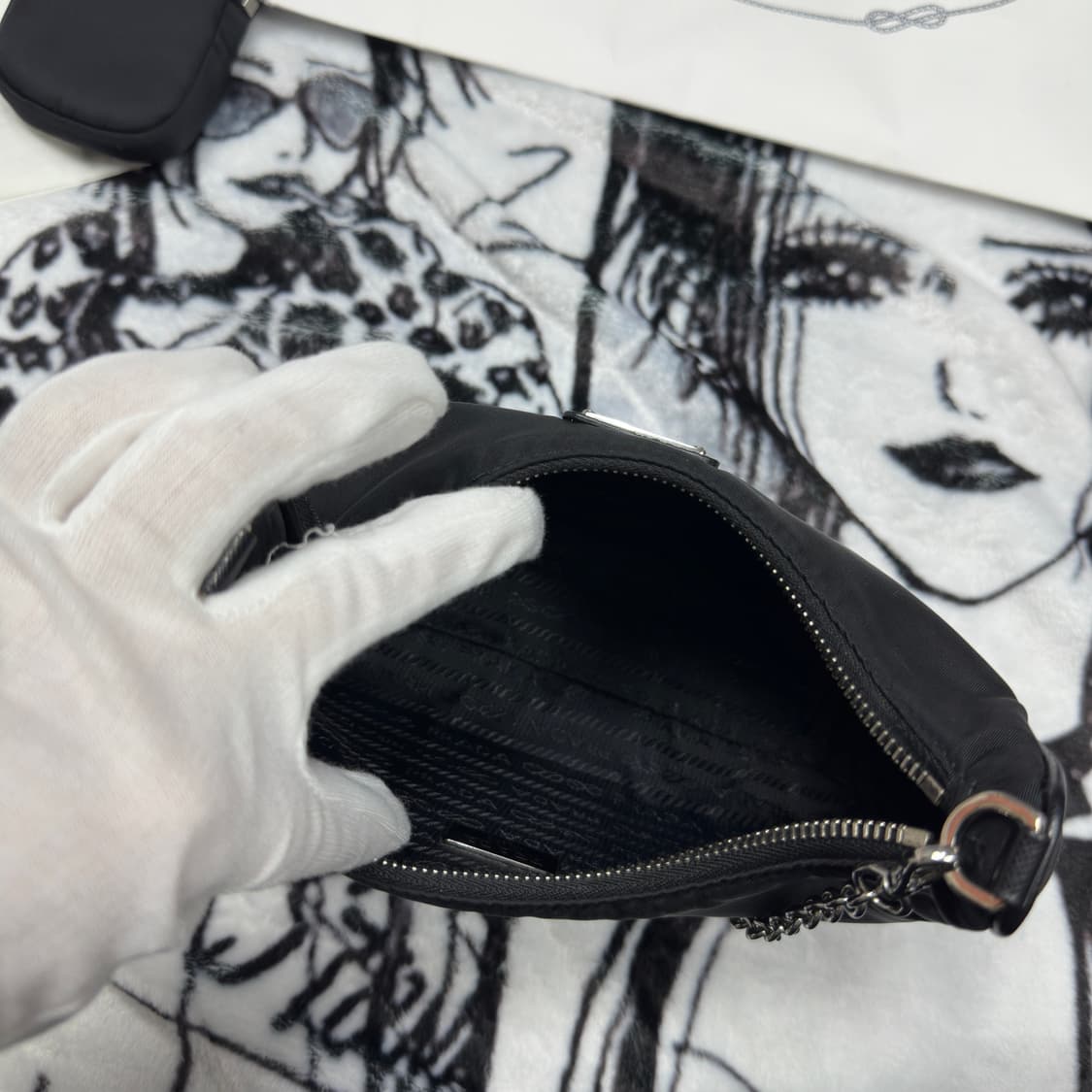 풀구성)프라다 리에디션 2005 리나일론 호보백 상품이미지7