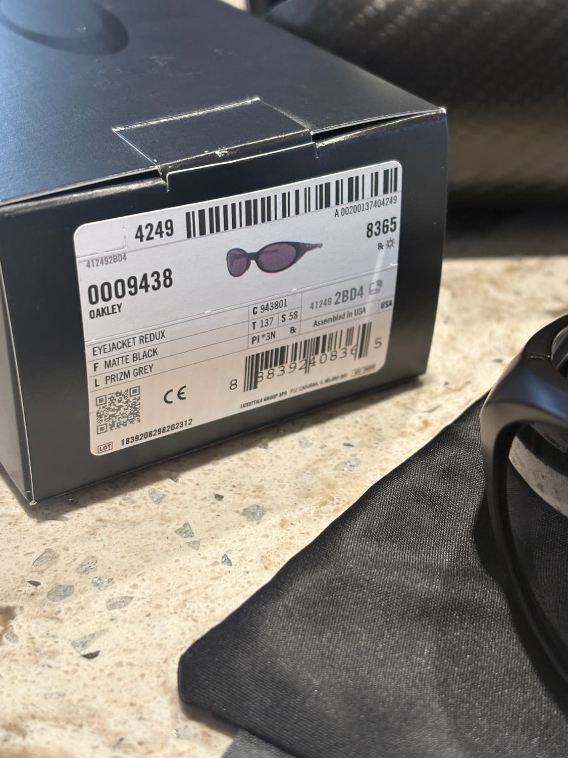 오클리 아이자켓 상품이미지2