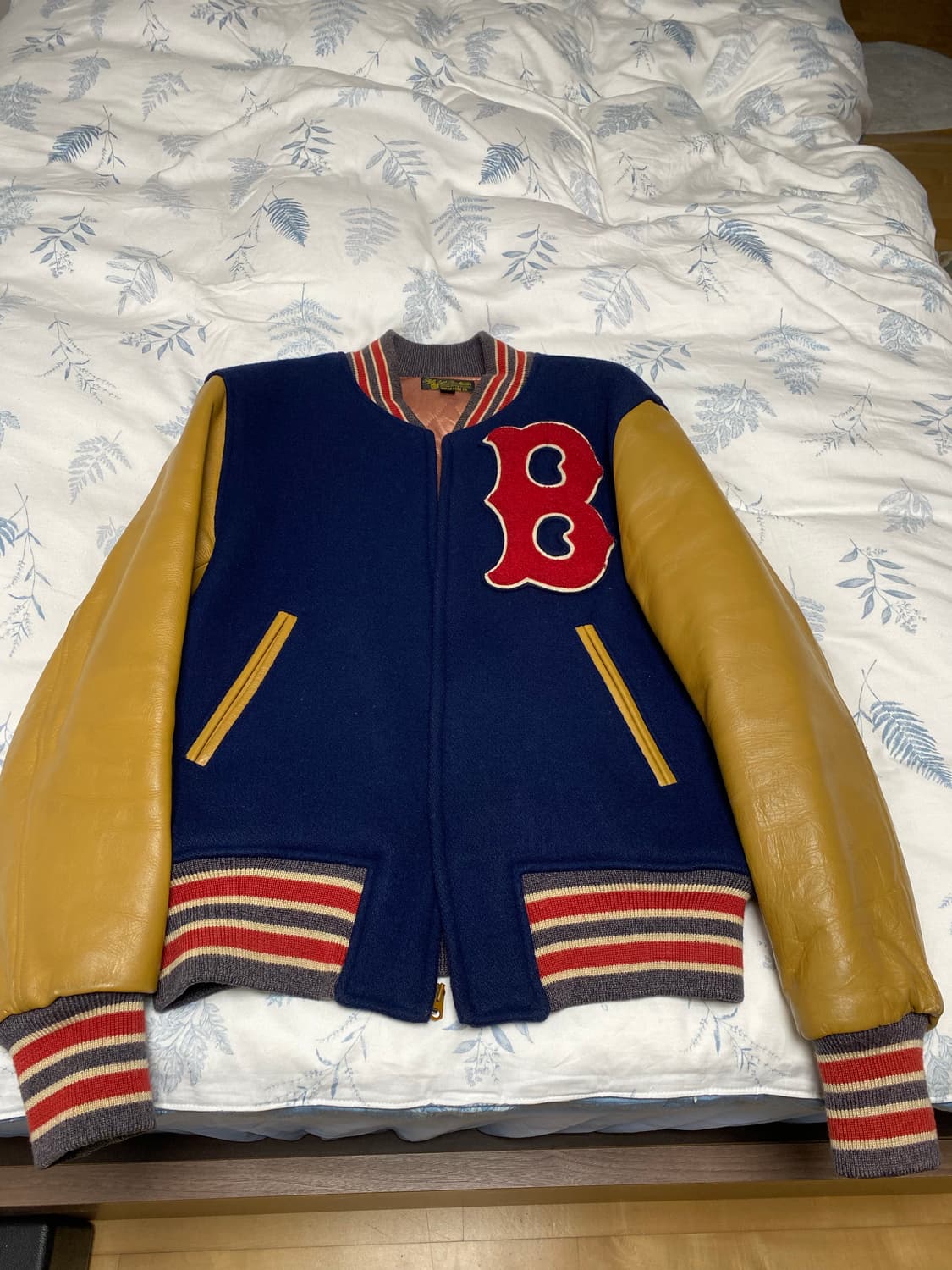 Sugar cane 바시티자켓팝니다 상품이미지1