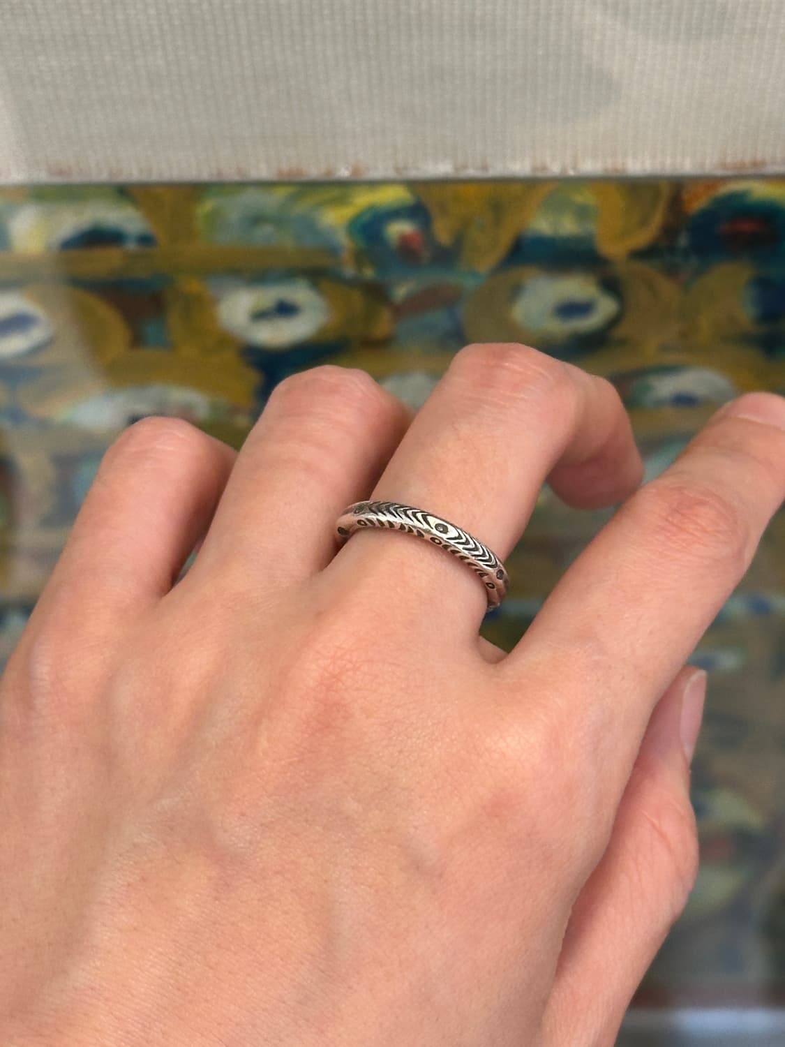 Chevron Dot Engraved Band Karen Silver R 상품이미지6