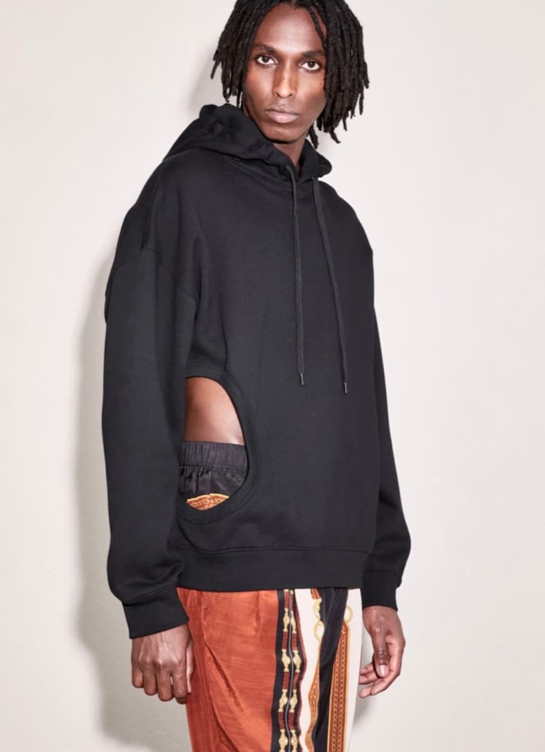 H&M toga 컷아웃 후드티 상품이미지1