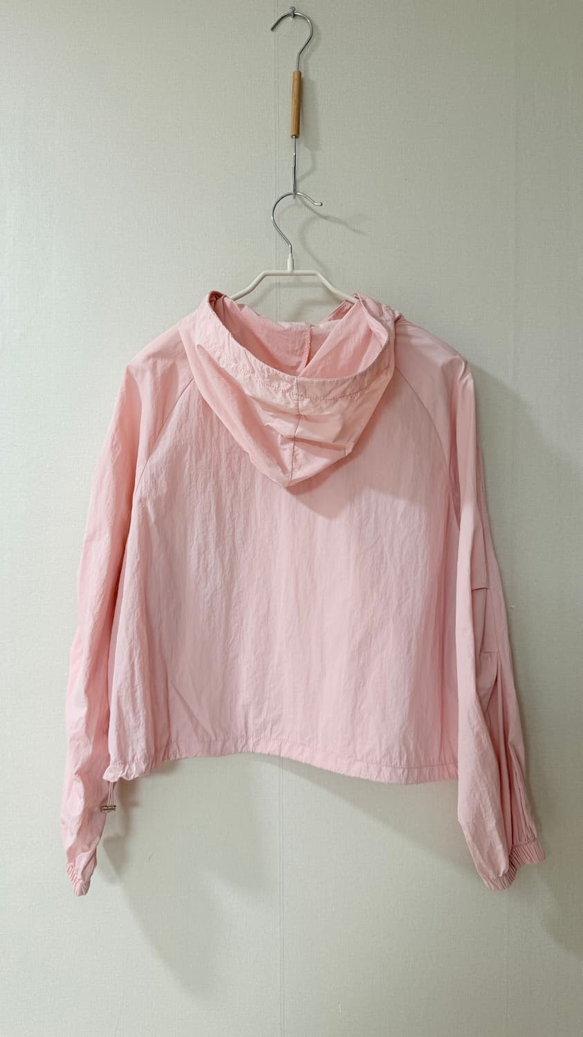 새상품) 미우미우 로고 핑크 후디 바람막이 자켓 점퍼 55-66 상품이미지3