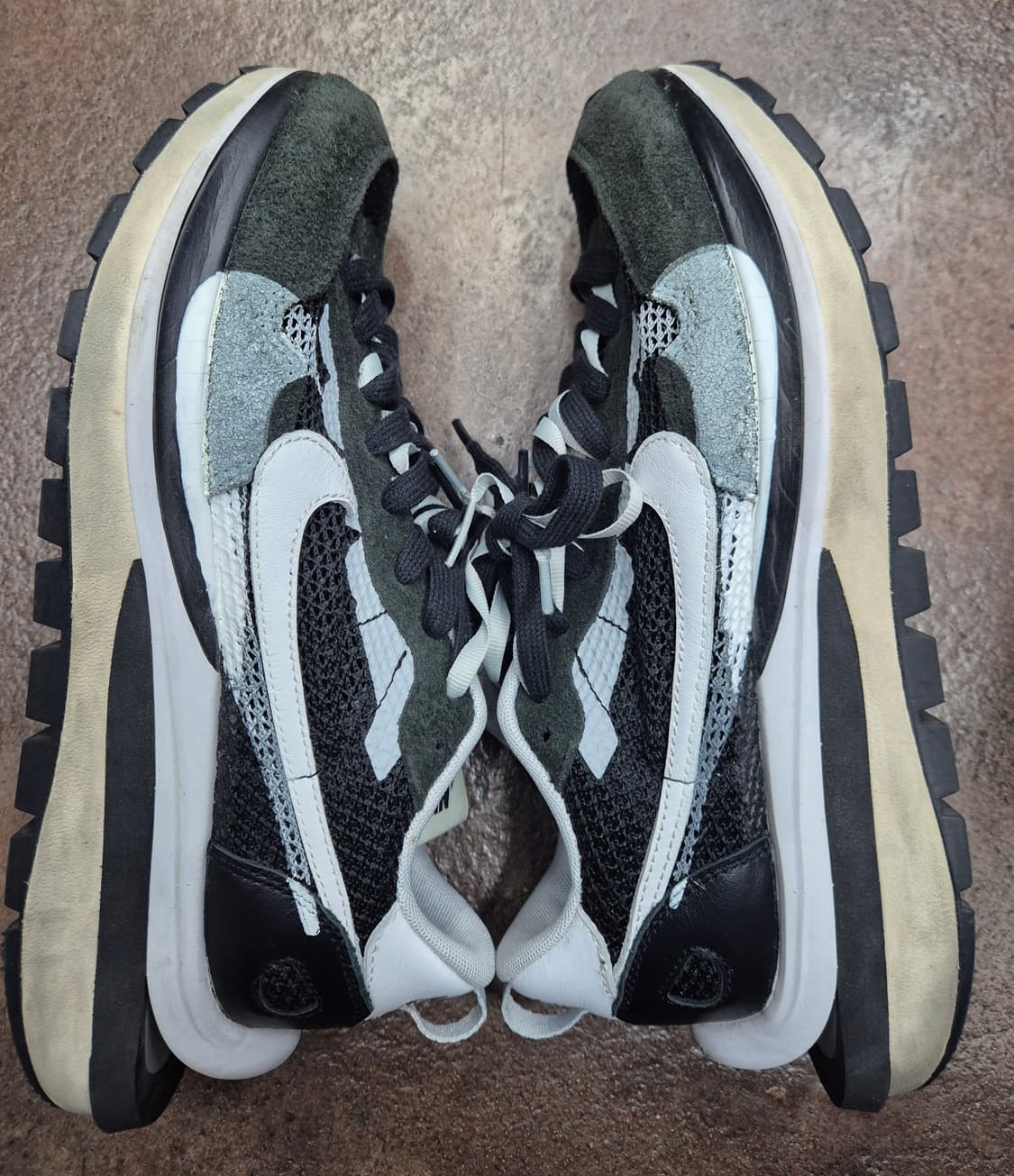 나이키 사카이 베이퍼와플 블랙 화이트 운동화 / 265(정품) 상품이미지2