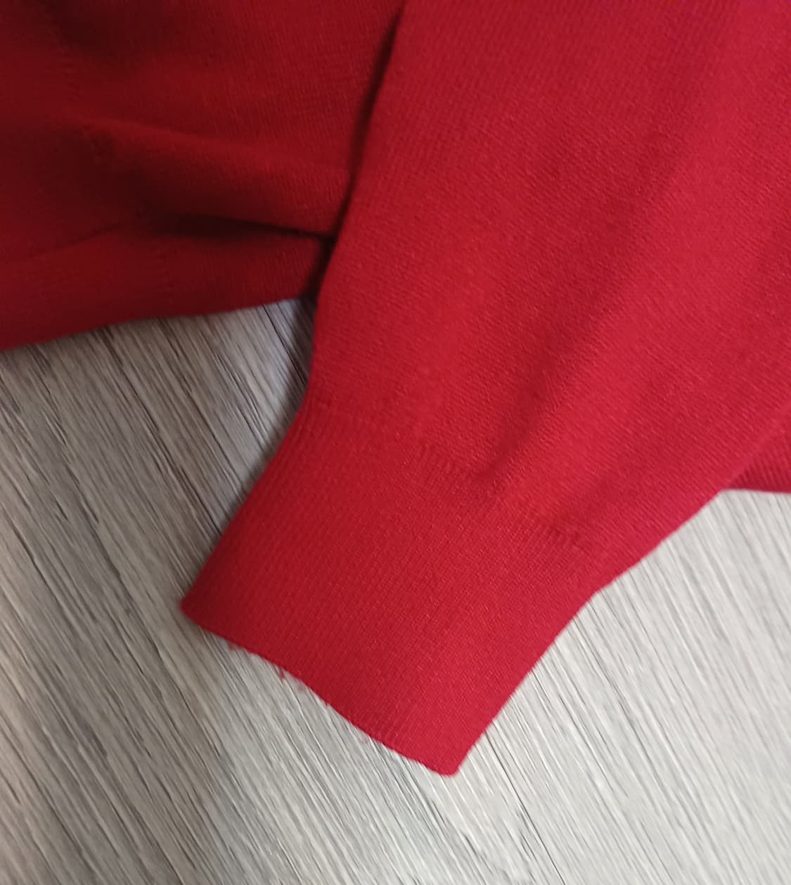 스파오 라운드넥 가디건 RED  상품이미지5