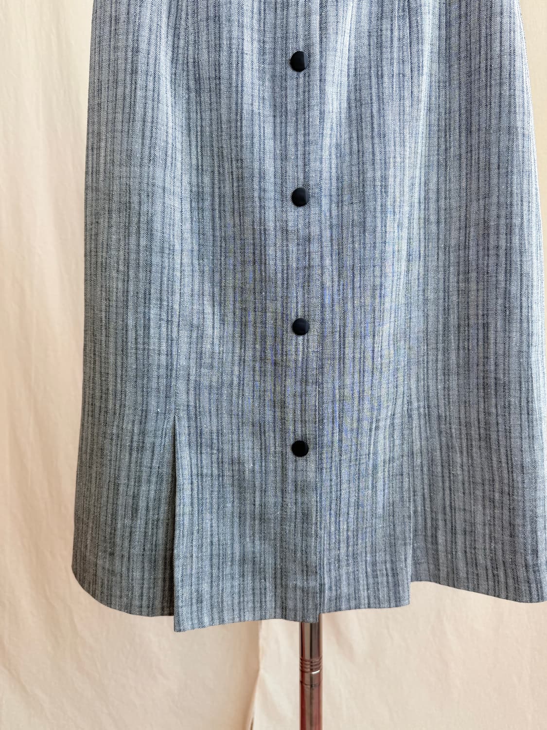 버튼 디테일 미디 스커트 (JPN) 상품이미지4