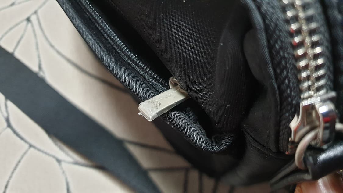 만다리나덕 블랙 크로스백 ORE ORT23651 상품이미지6