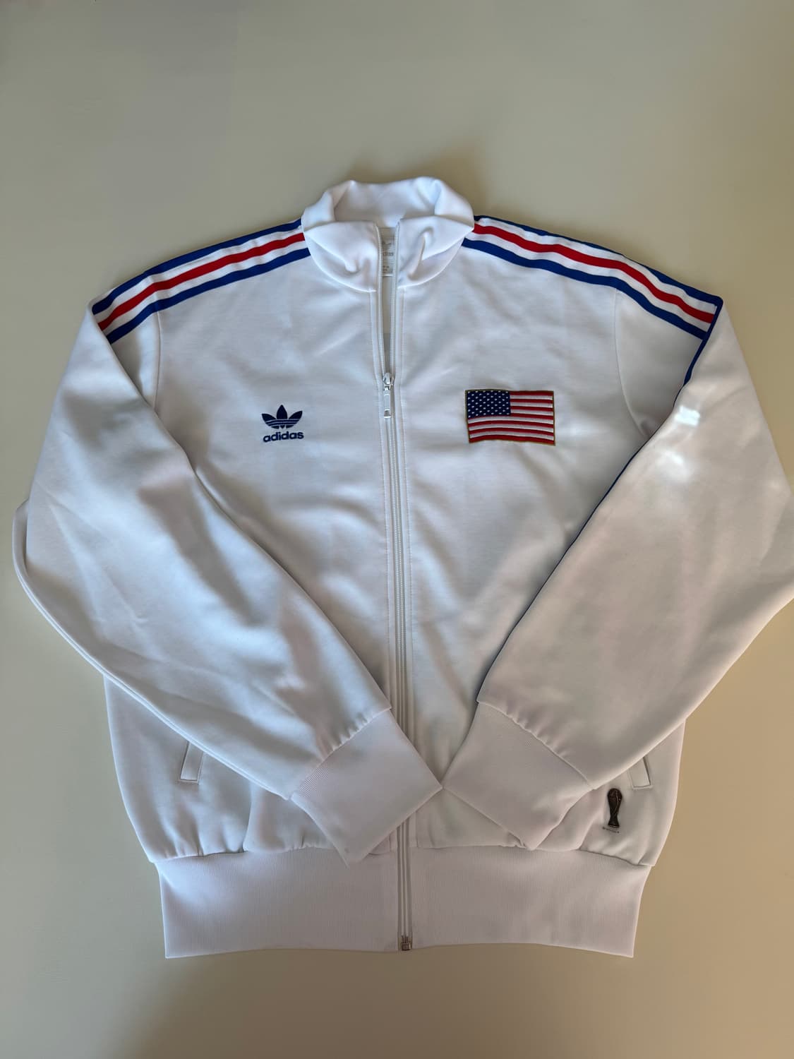 (110)아디다스 흰색 미국 국기 트랙탑 상품이미지1