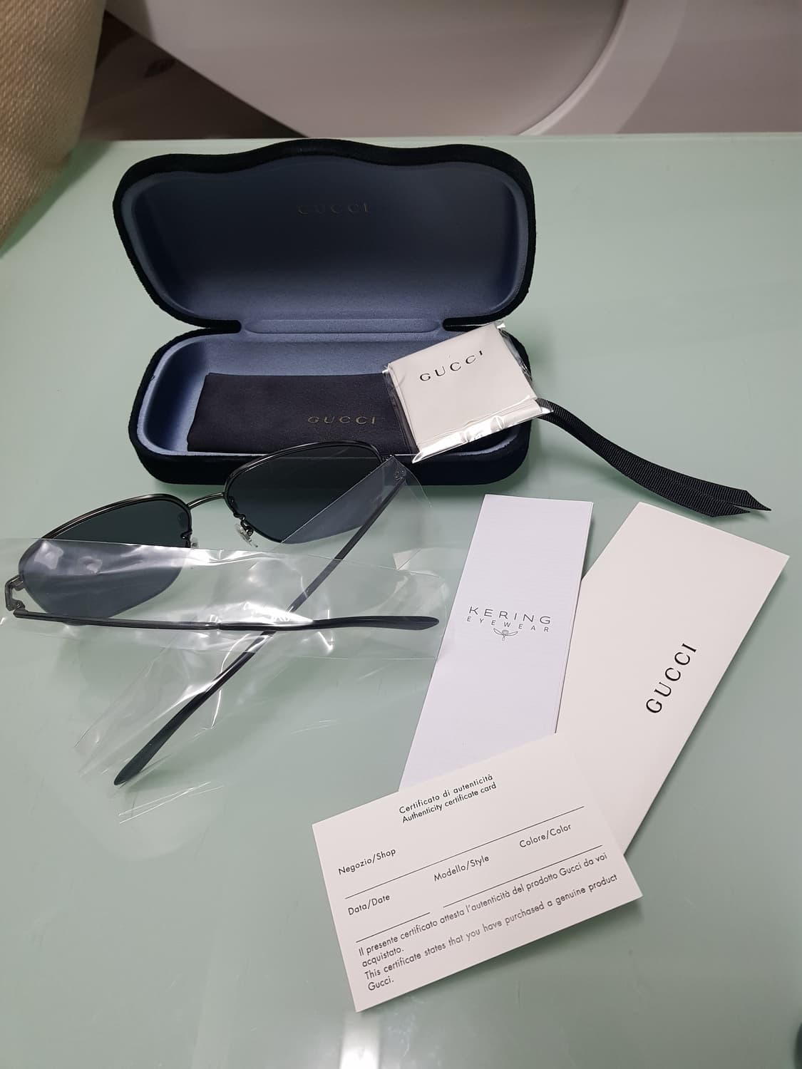 구찌 오버핏레드그린 레터링선글라스(새상품 정품풀구성) 상품이미지5