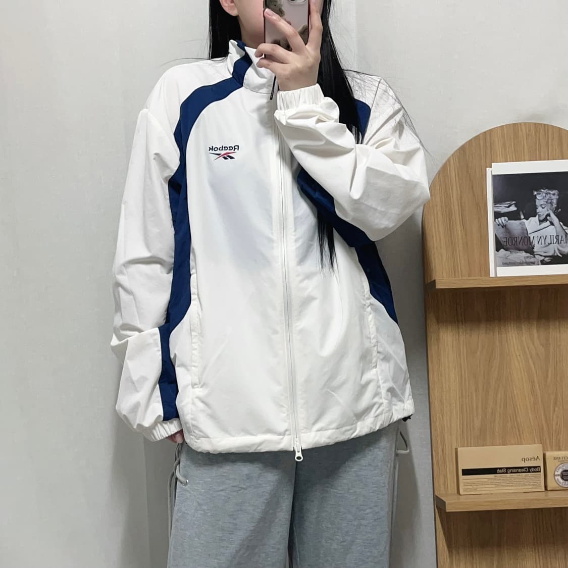 [정품] 리복 화이트 네이비 오버핏 투웨이 바막 [ M ] 상품이미지3