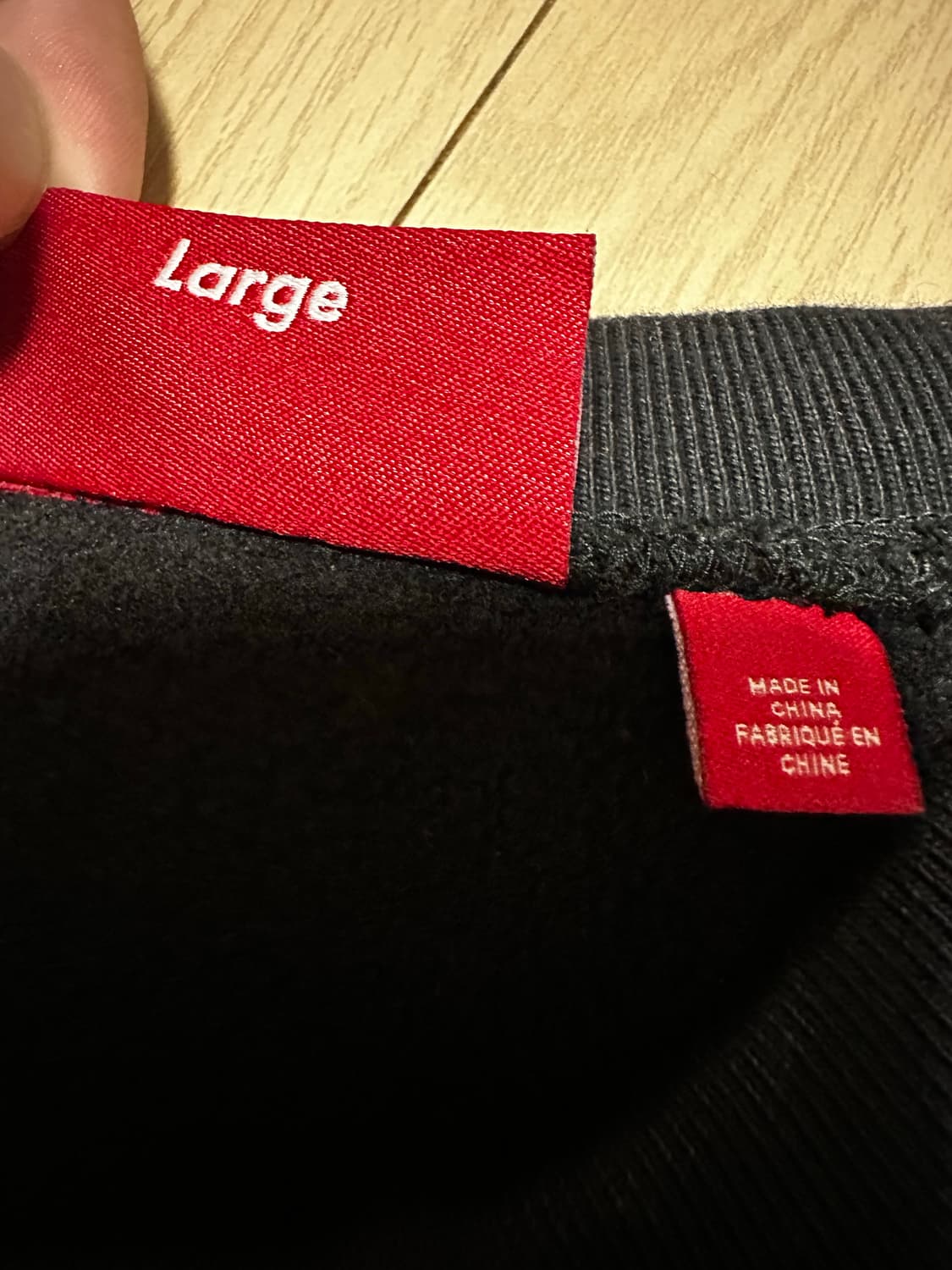 슈프림 워시드 박스 로고 크루넥 블랙 - 25SS 상품이미지4