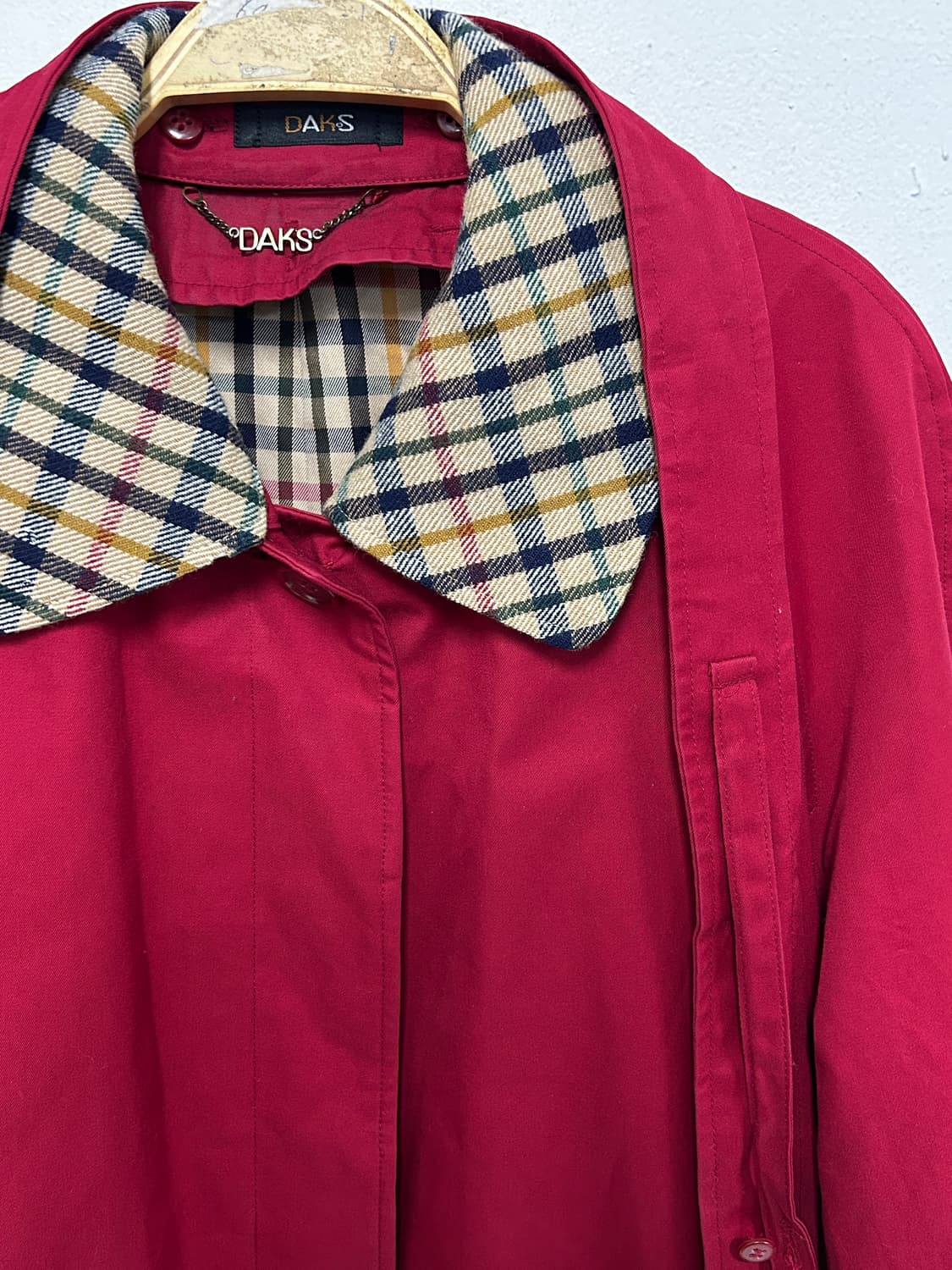 닥스 체크 안감 레드 코트 상품이미지1