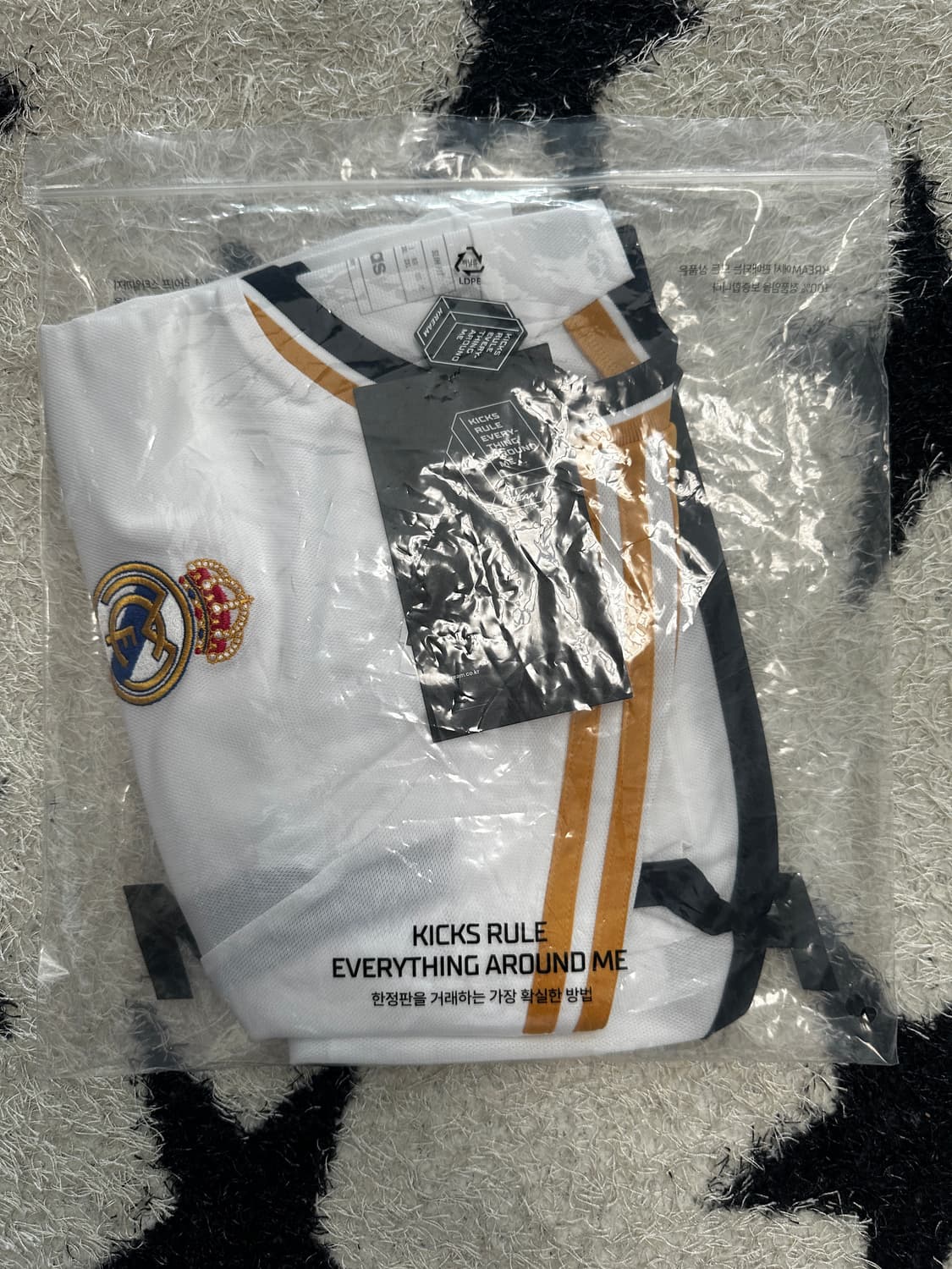 급전)23-24 레알 마드리드 벨링엄 홈 유니폼 (내고가능) 상품이미지2