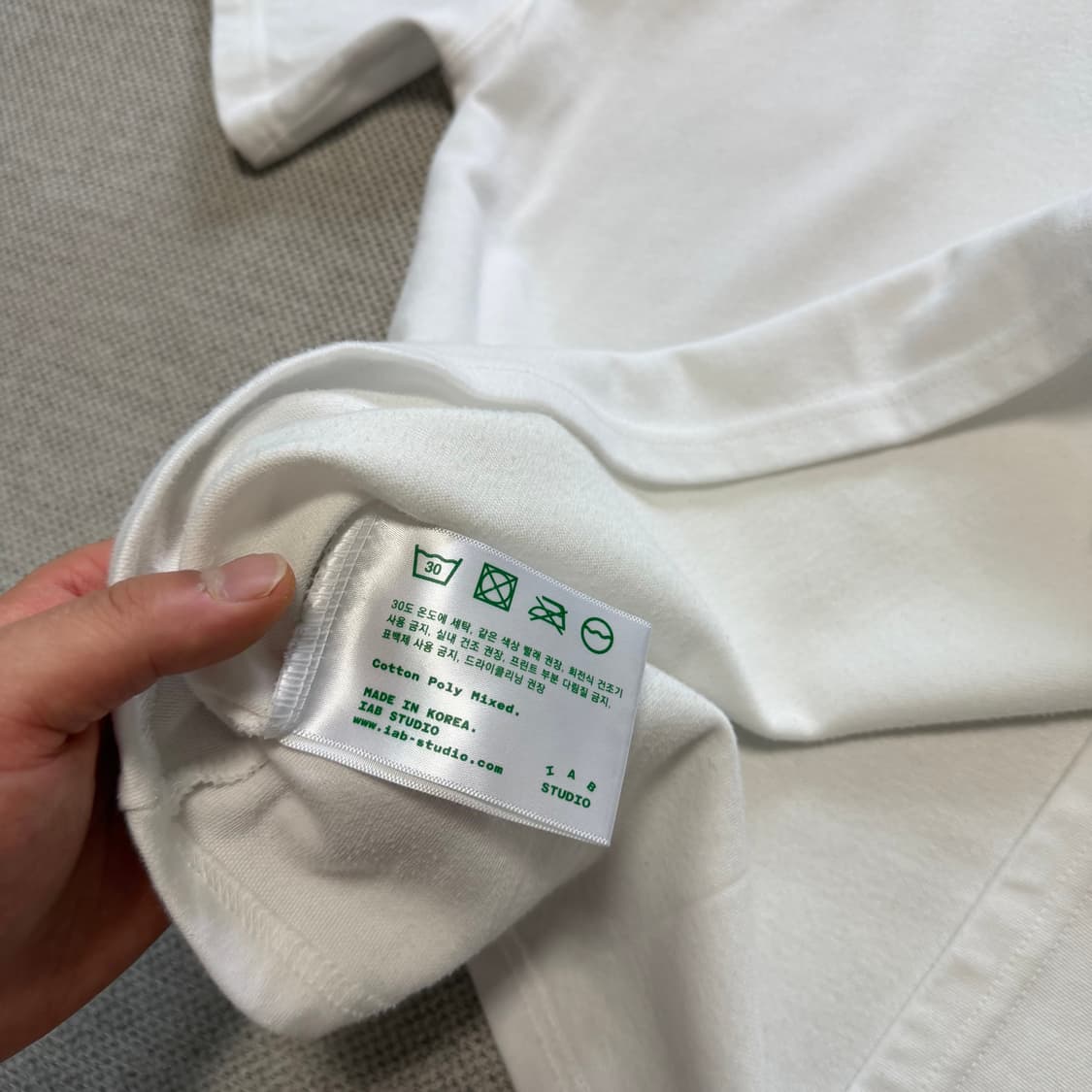 아이앱 스튜디오 로고 반팔티 상품이미지4