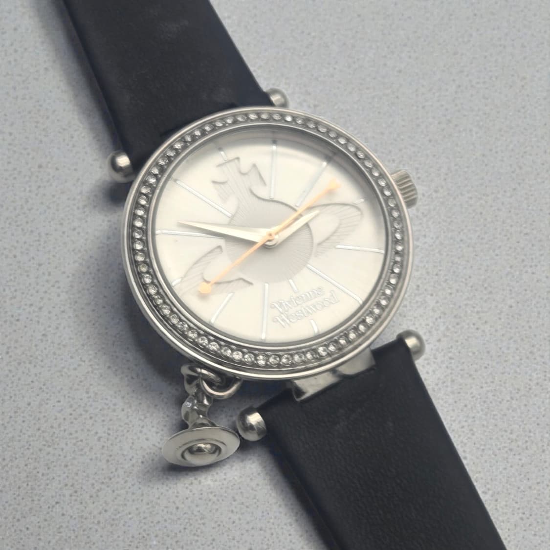 비비안웨스트우드 파베 쿼츠 시계 상품이미지1