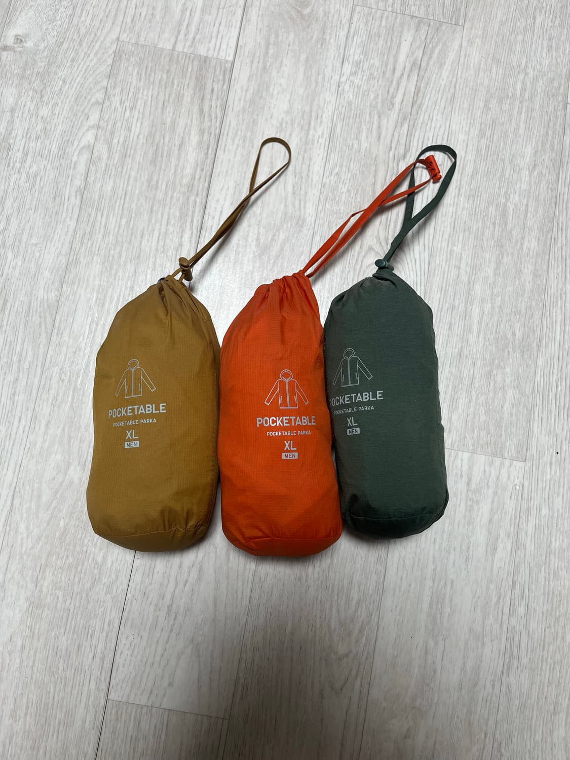 XL)유니클로 패커블 바람막이 일괄판매 상품이미지1