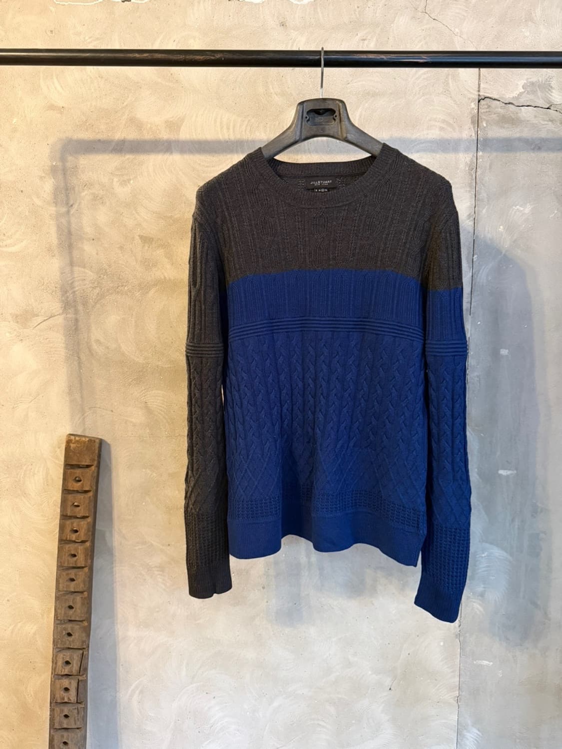 질스튜어트 케이블 니트 100 상품이미지1