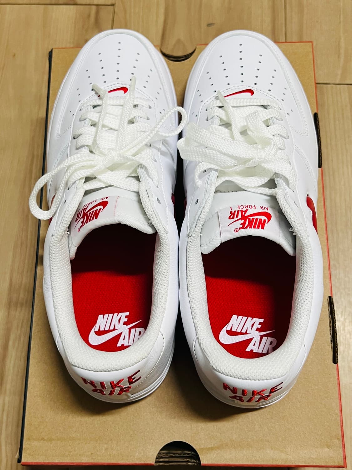 NIKE 나이키 에어포스1로우 화이트유니버시티레드 / 275 상품이미지6