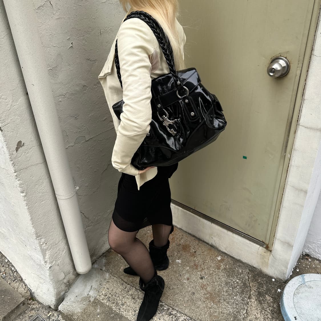 00s 프란체스코 비아시아 페이턴트 가죽 백 상품이미지8