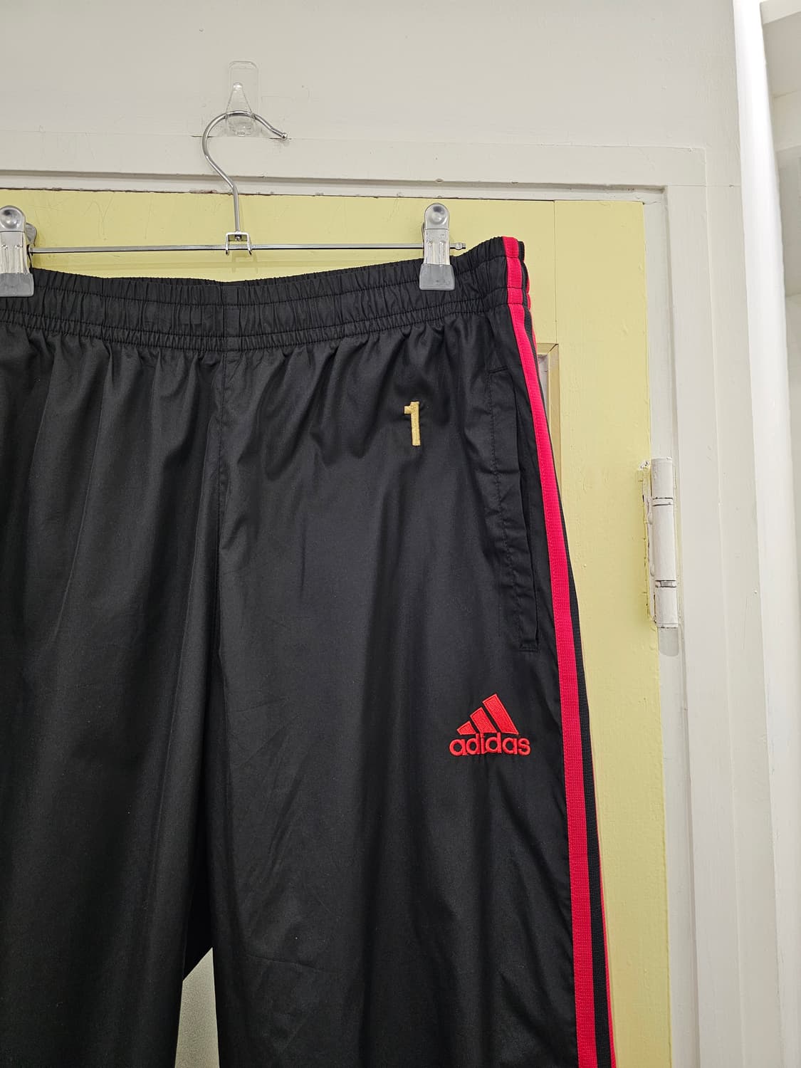 Adidas 트랙팬츠 상품이미지3