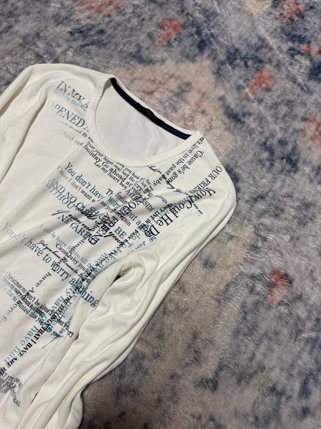 Nicole club vkei lettering cut sew 상품이미지4