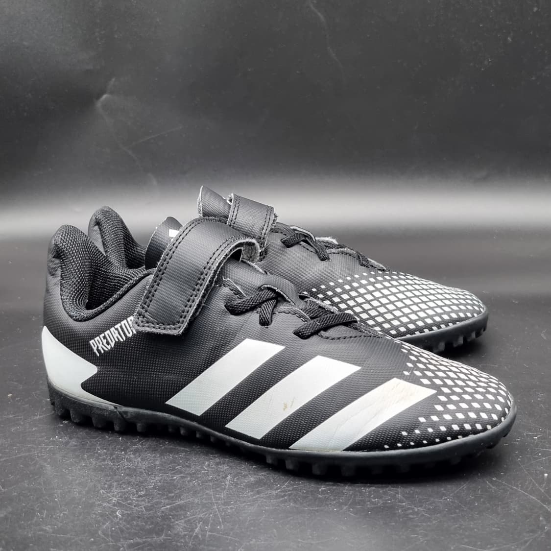 아디다스 프레데터 아동풋살화230 상품이미지1