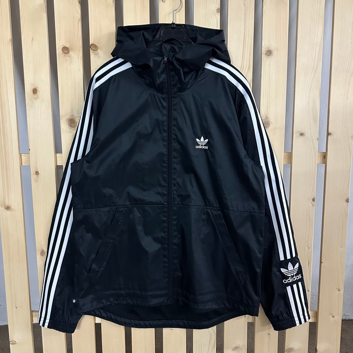 (L) 아디다스 락업 블랙 바람막이 자켓 상품이미지1