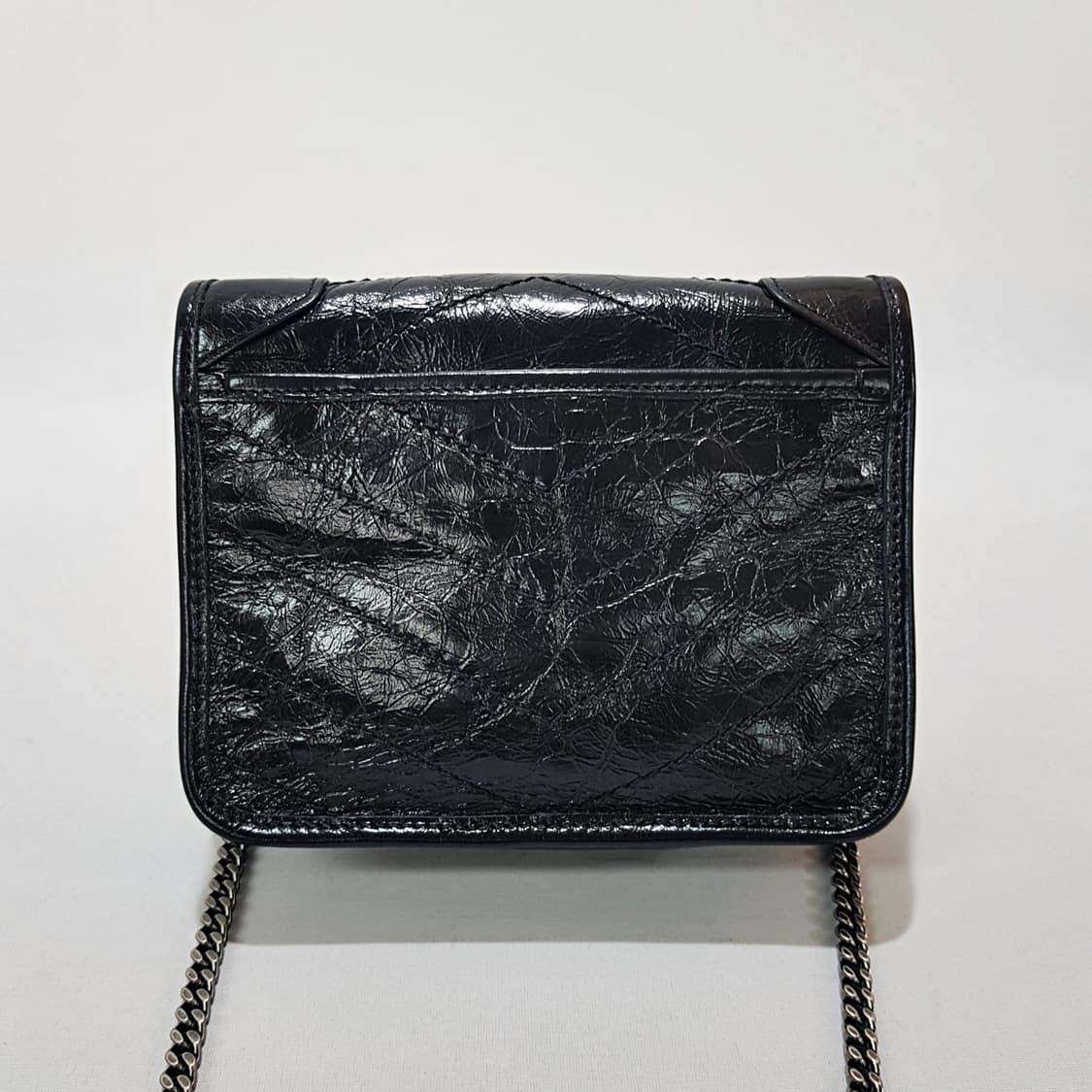 생로랑 니키백 미니 체인 크로스백 상품이미지5