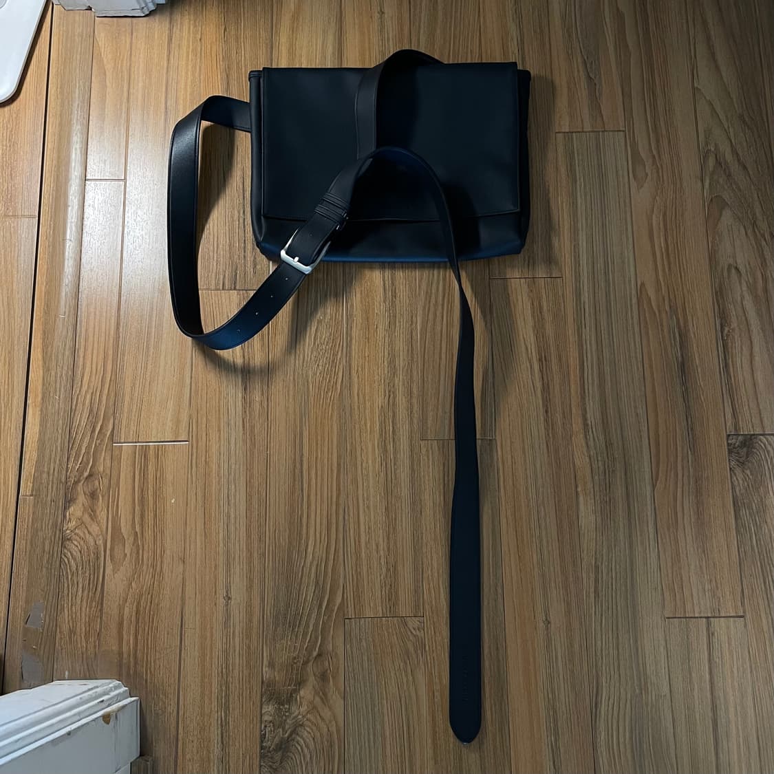 이우가마카라스 실버 버클 벨트백  상품이미지5