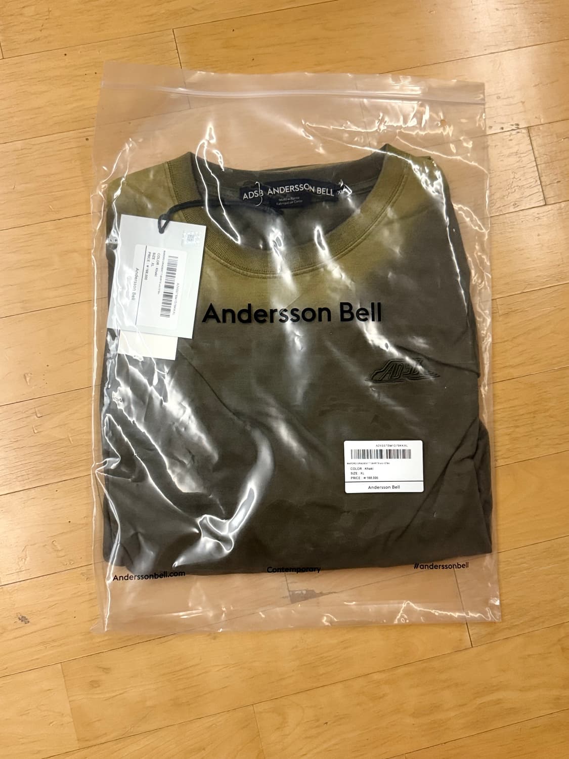 [앤더슨벨] 마드로 그라디언트 티셔츠 atb1079m(KHAKI) 상품이미지4