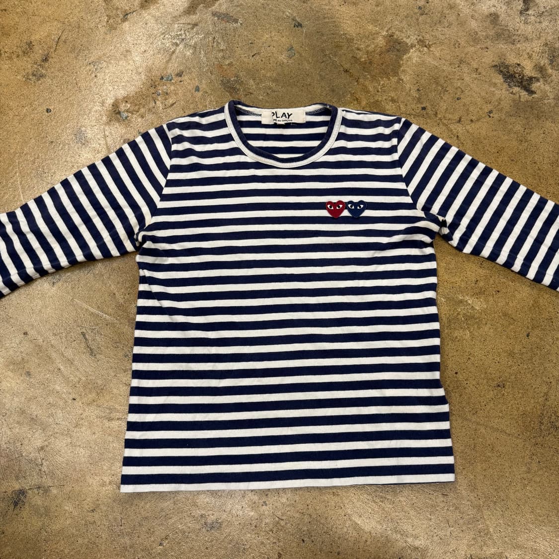 꼼데가르송 더블하트 와펜 블루 스트라이프 단가라 롱슬리브  상품이미지3