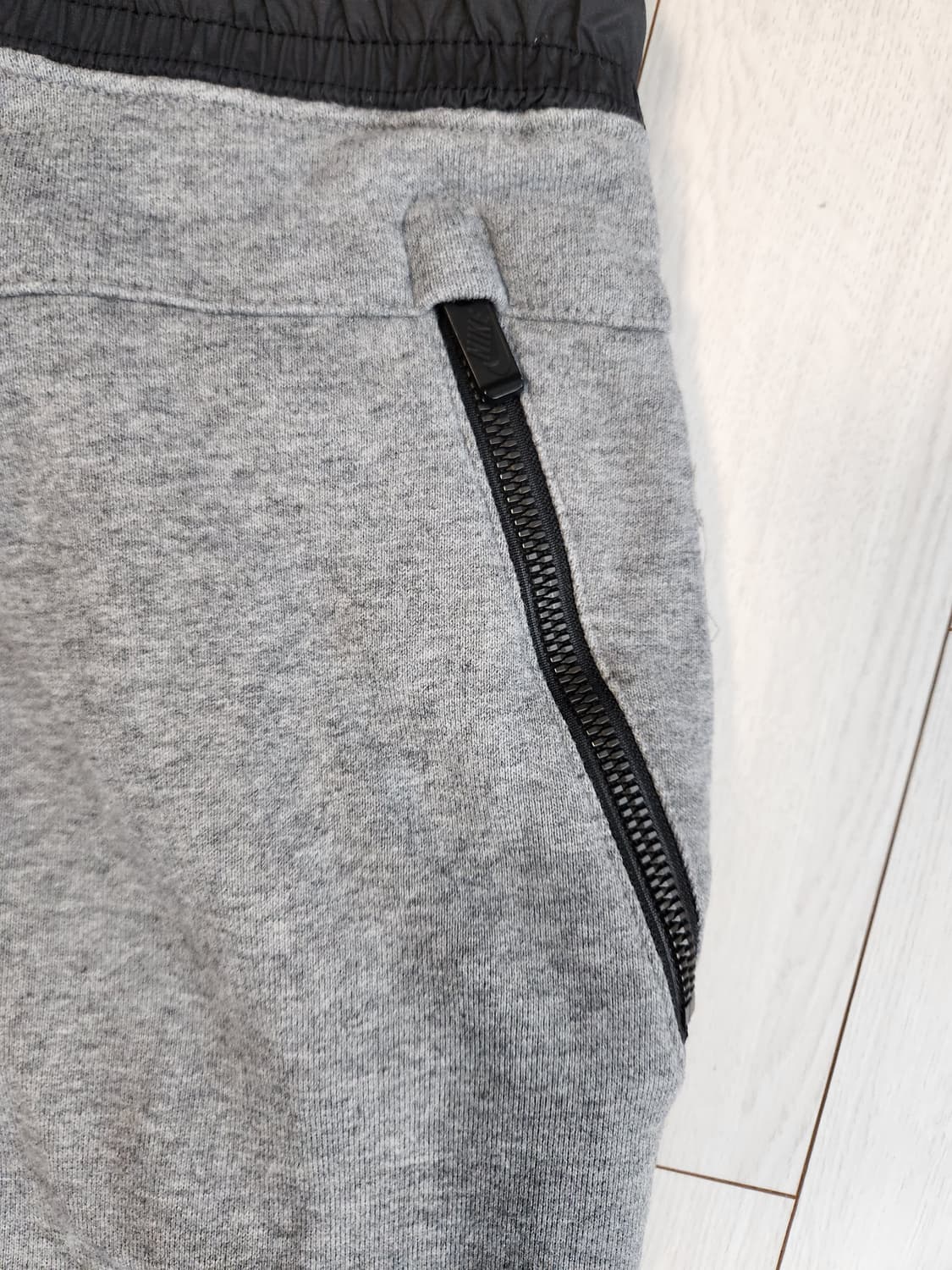 나이키 805155-091 NSW 모던 FT 조거 팬츠 사이즈m

풋살이 상품이미지3