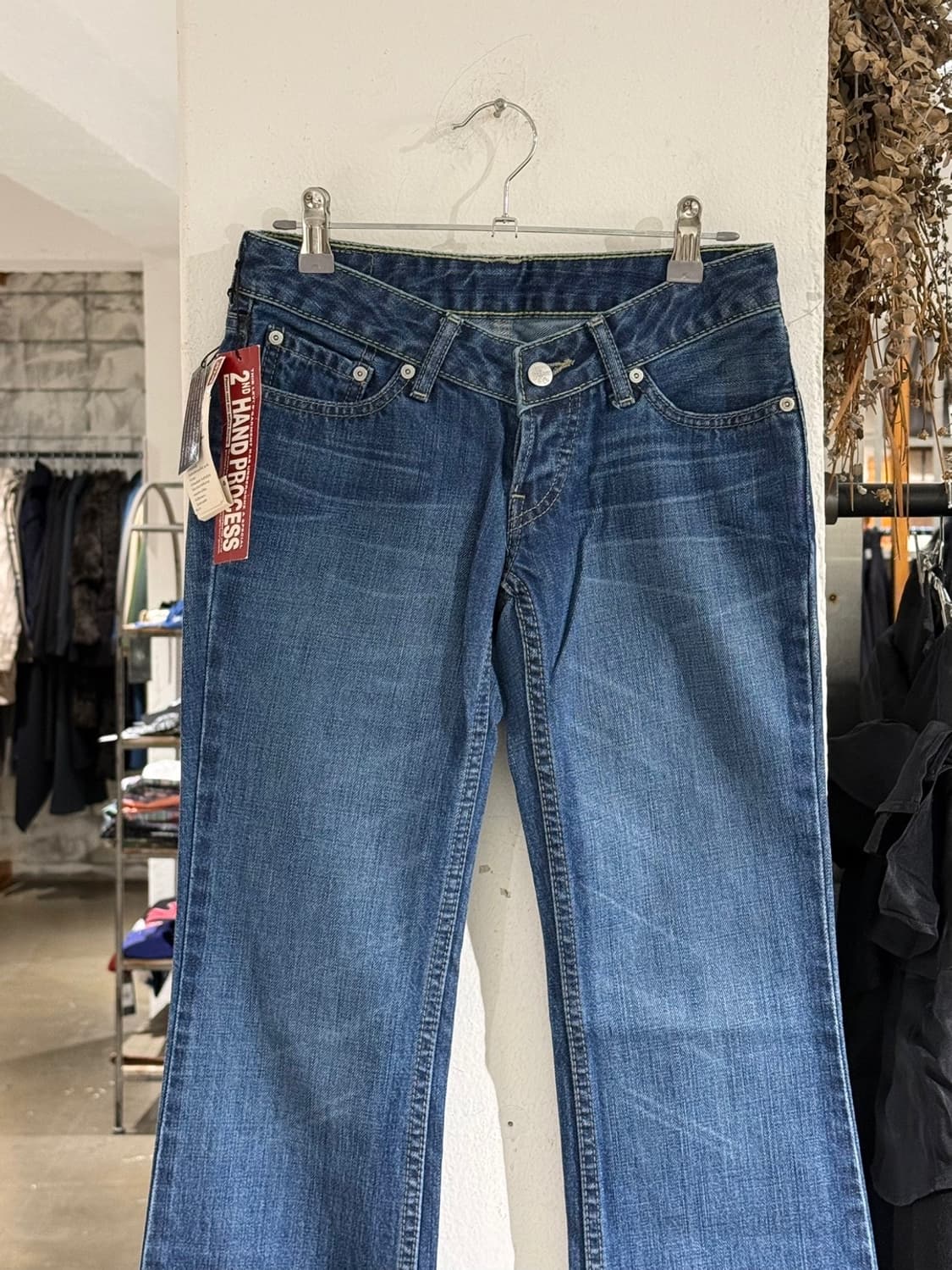 리바이스 레이디 스타일 556 로우라이즈 부츠컷 데님 팬츠 상품이미지2