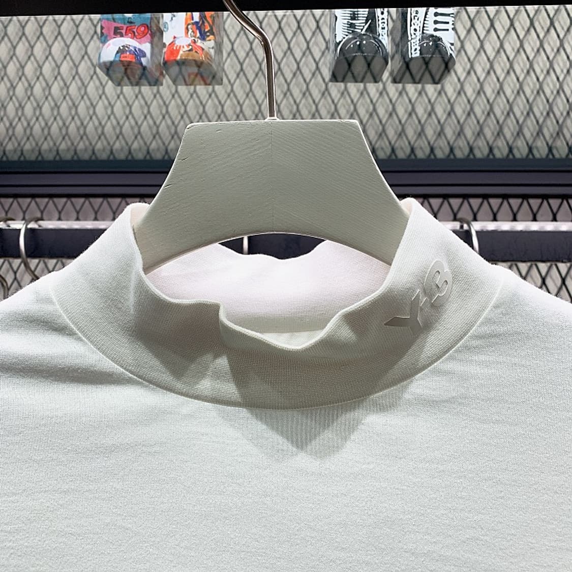 Y-3 남성 화이트 모크넥 로고 화이트 롱 슬리브 상품이미지2